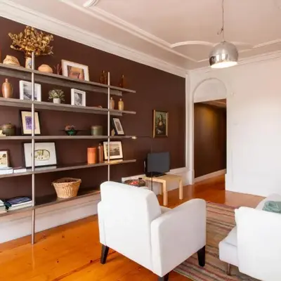 Porto 61 - Bright 2BR w/ Balcony by LovelyStay