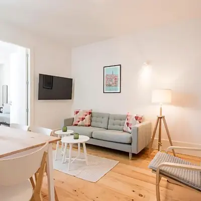 Cozy and Homely Getaway by LovelyStay