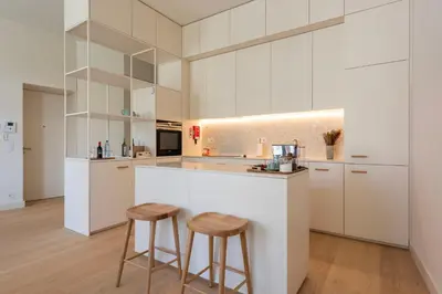 a dining room with a table and chairs at Mouzinho 32 in Porto