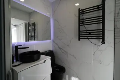 a bathroom with a sink and a mirror at DOUROVIEW in Porto