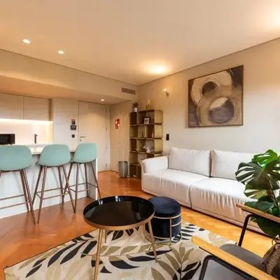 Elegant Duplex Apt in Downtown by Lisbeyond