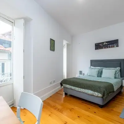 A Window to Porto - Premium Studio at Clérigos Tower