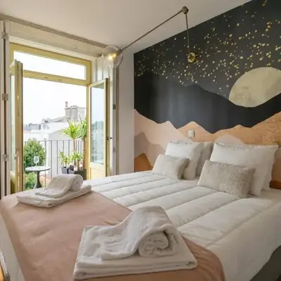Great flat w. balcony on iconic pedestrian street