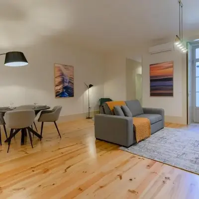Spacious apartment with patio at historic center