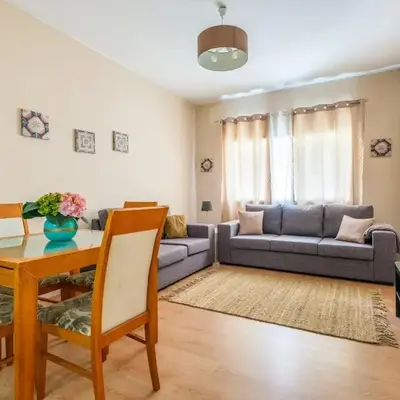 Spacious 3 BRs Apartment