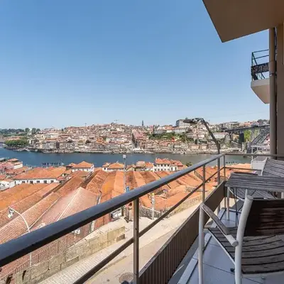 GuestReady - Lovely home with river view
