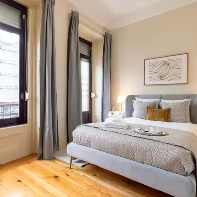 Modern & Cozy Flat with Workspace by HostWise