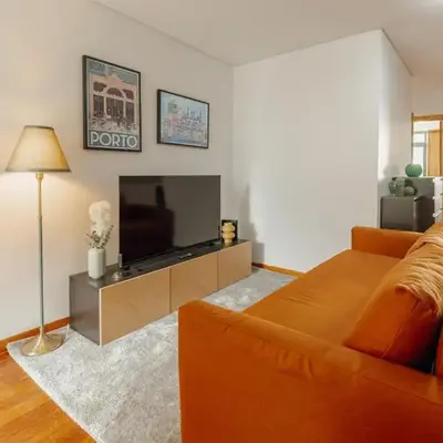 Modern Terrace 2BD Apartment by Vacationy