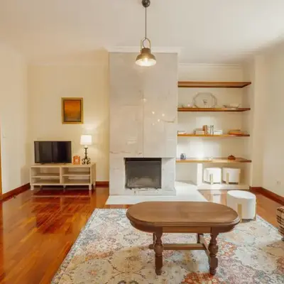 Botanic Garden Terrace Apartment by Vacationy