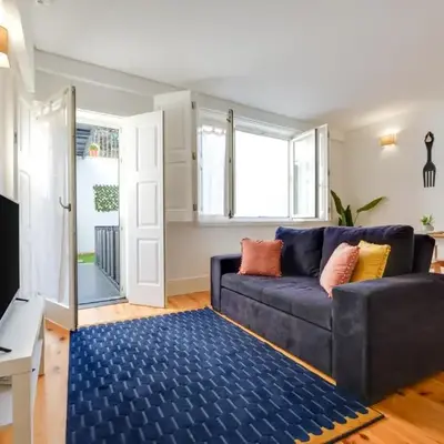 1-Bedroom Apartment with Terrace next to Bonfim Metro Station