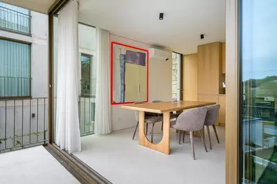 a dining room with a table and chairs at GuestReady - DPV Residences in Porto