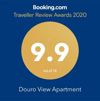 a yellow circle with the number on it at Douro View Apartment in Vila Nova de Gaia