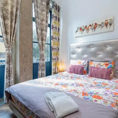 Central Cozy Star 1 Balcony AC Near Merto