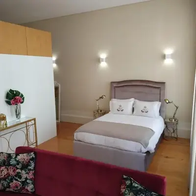 ML Apartments River