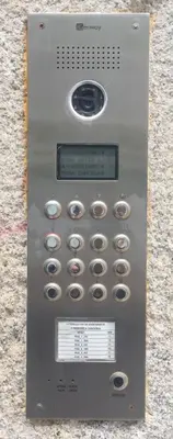a close up of a metal machine with buttons at Oporto Histórico - Bonjardim in Porto