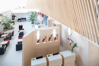 an office with a reception desk and a lobby at Hotel da Música in Porto