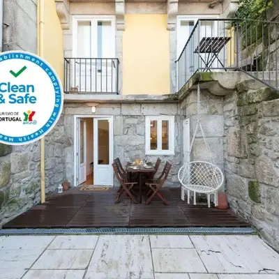 LovelyStay - Porto Peaceful Living W/ Backyard