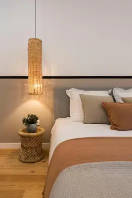 a bedroom with a bed and a potted plant at GuestReady - The Dukes Retreat E in Porto