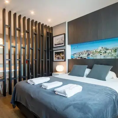 446 Galé Modern Apartment elevator