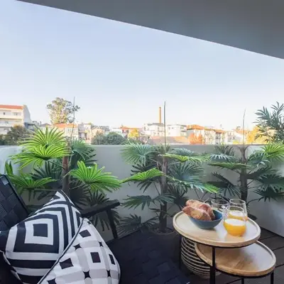 Bombarda Apartments by LovelyStay