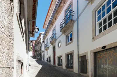 a street in the old town of dubrovnik croatia at Flores City Retreat in Porto