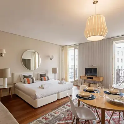 Palácio das Cardosas Studio by LovelyStay