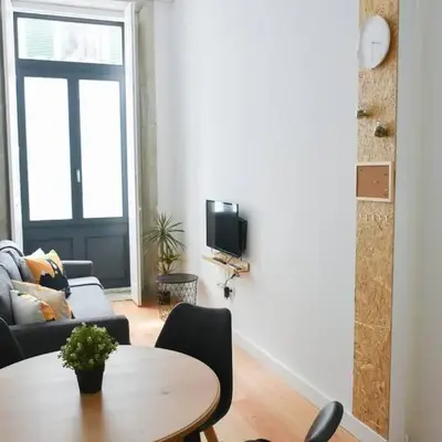 Comfort next to main avenue and metro Trindade