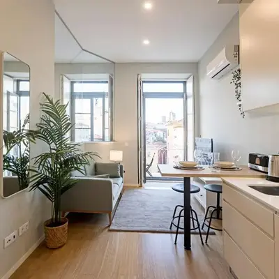31 Janeiro 157 - Delightful 1BR Flat w/ AC & Balcony by LovelyStay