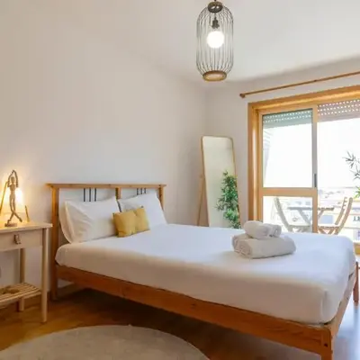 Cozy Downtown Apartment by Unique Hosts